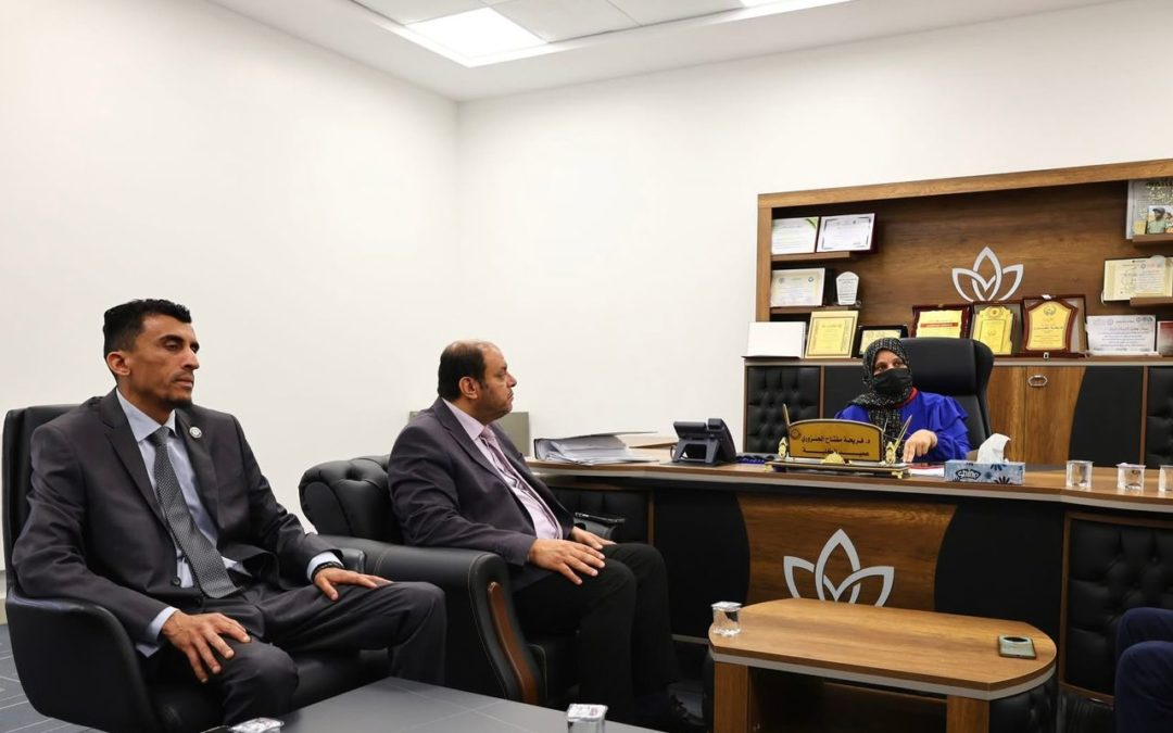 الكاتب العام يتفقد كلية التربية المرج لمتابعة احتياجاتها التعليمية والإدارية